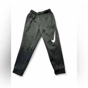 Nike Therma FIT Pants Mens Medium M Black Joggers Tapered Swoosh Training
